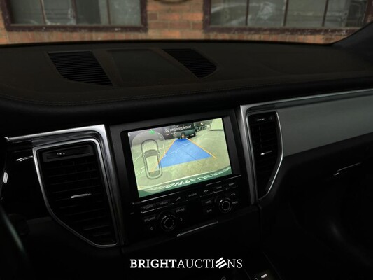 Porsche Macan Turbo 3.6 V6 400pk 2014 (Origineel-NL & 1e Eigenaar), 6-XSG-36