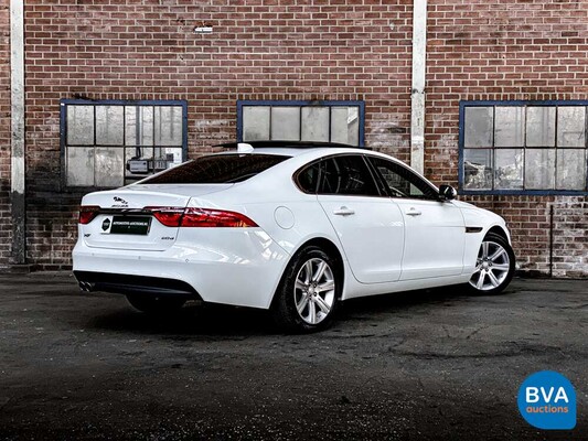 Jaguar XF 2.0d 179pk 2017, SR-372-R