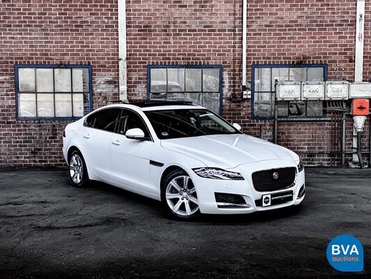 Jaguar XF 2.0d 179pk 2017, SR-372-R