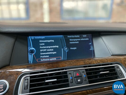 BMW 760Li V12 7-series 2011 544hp, ZK-833-L.