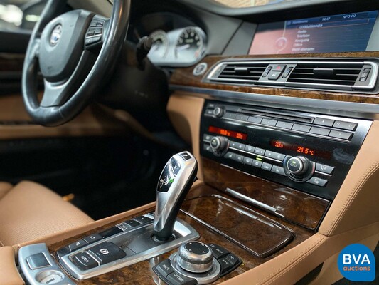 BMW 760Li V12 7er Serie 2011 544PS, ZK-833-L.