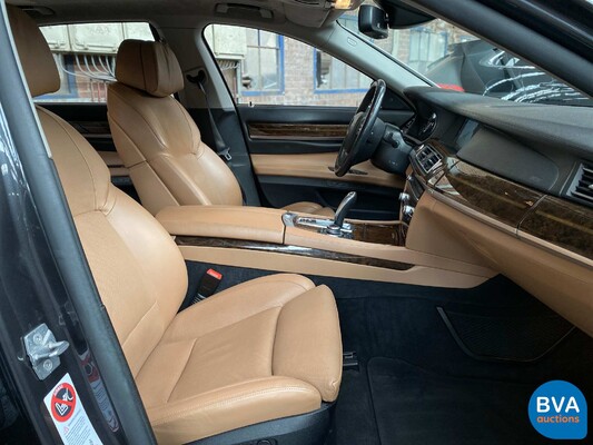 BMW 760Li V12 7er Serie 2011 544PS, ZK-833-L.