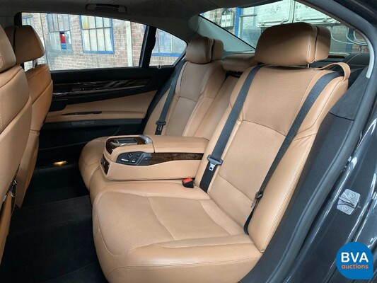 BMW 760Li V12 7er Serie 2011 544PS, ZK-833-L.