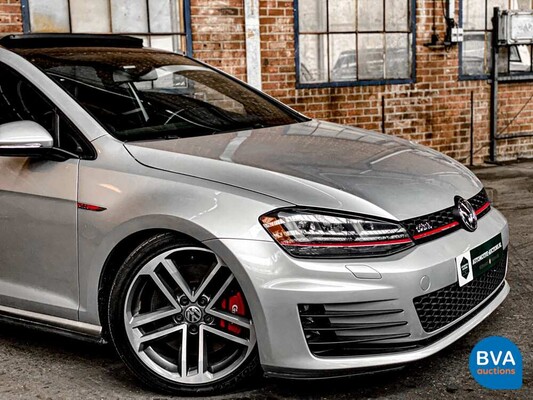 Volkswagen Golf GTI 2.0 TSI 230pk 2016