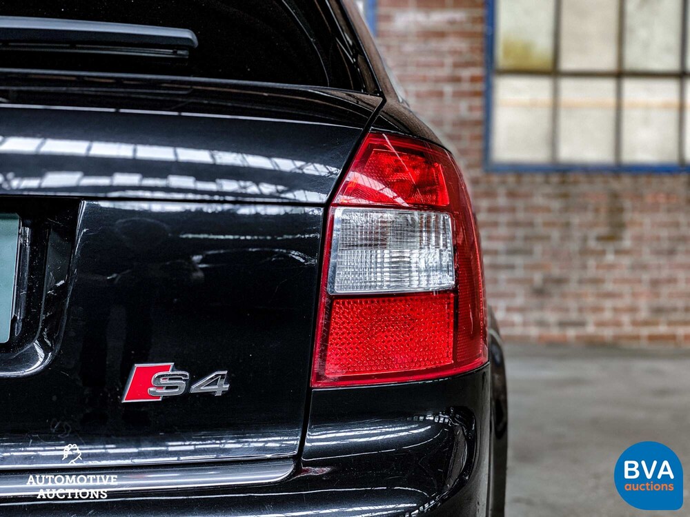 Audi S4 Avant 4.2 V8 quattro 344 PS 2003, 77-RXL-3.