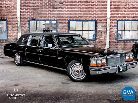 Cadillac Fleetwood Limo 143pk 1973