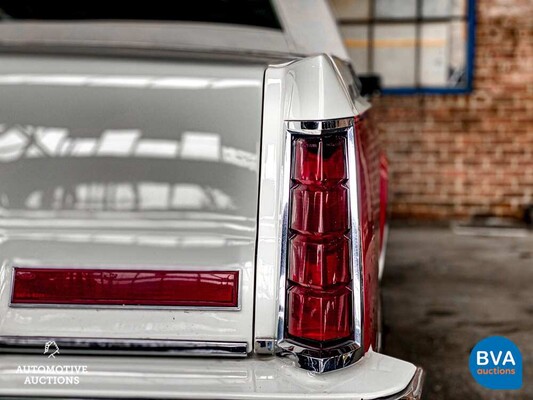 Lincoln Continental Mark VI 2D Coupe ''Bill Blass'' Edition 199pk 1982