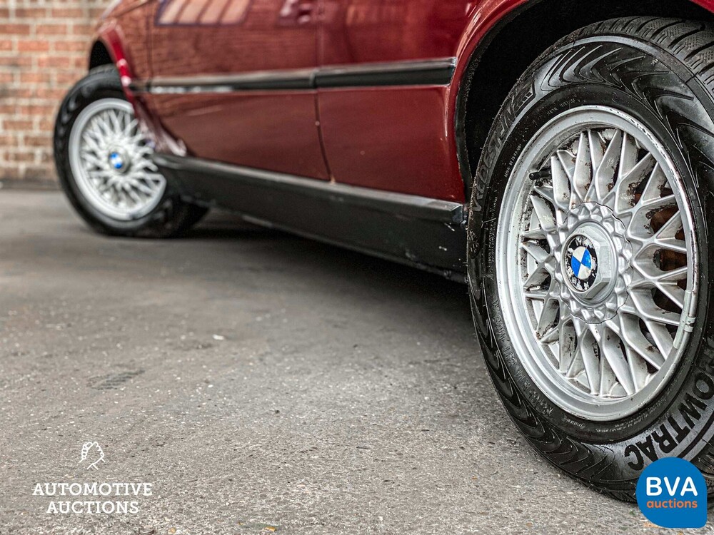 BMW 3-SERIES E30 318I CONVERTIBLE HARDTOP 113HP 1992.