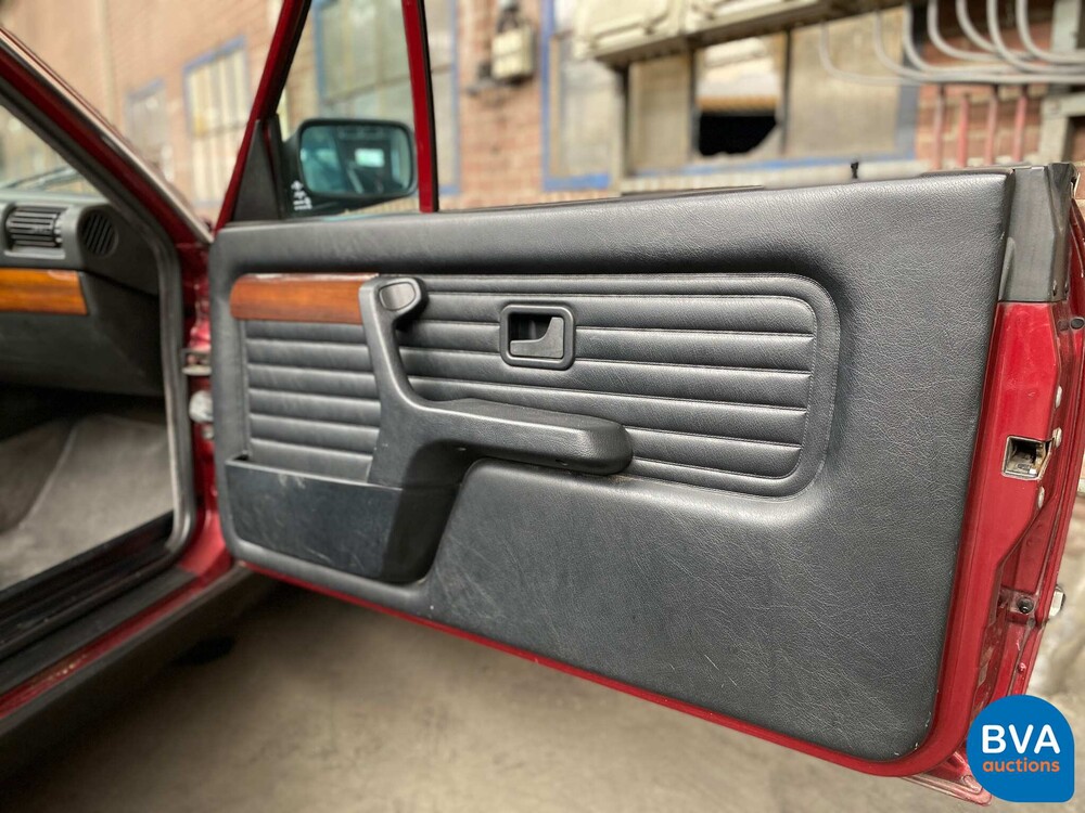 BMW 3-SERIES E30 318I CONVERTIBLE HARDTOP 113HP 1992.