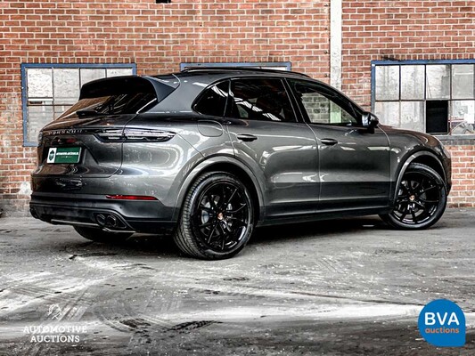 Porsche Cayenne 3.0 E-Hybrid SportChrono 462hp 2018 NEW MODEL -Org. NL-, TH-930-N.