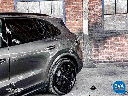 Porsche Cayenne 3.0 E-Hybrid SportChrono 462hp 2018 NEW MODEL -Org. NL-, TH-930-N.