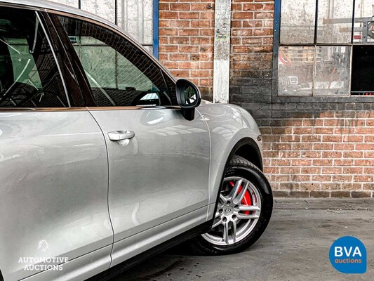 Porsche Cayenne Turbo 4.5 V8 500hp 2013.