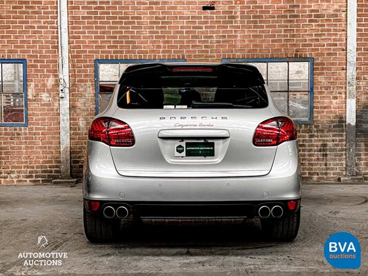 Porsche Cayenne Turbo 4.5 V8 500hp 2013.