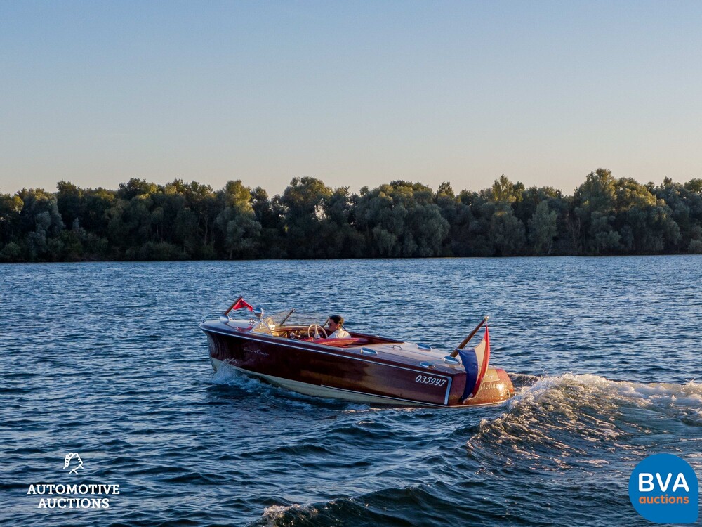 Chris Craft 20" Custom Runabout Speedboat (RIVA, BOESCH) 1948 V8 Big-Block