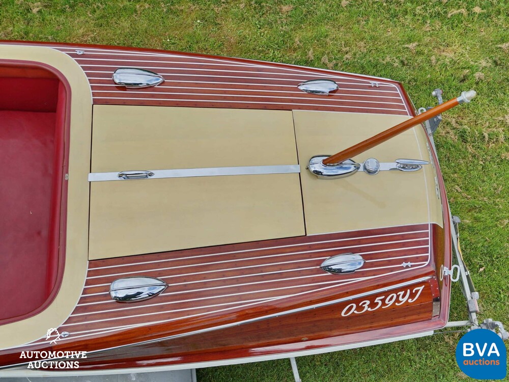 Chris Craft 20" Custom Runabout Speedboat (RIVA, BOESCH) 1948 V8 Big-Block