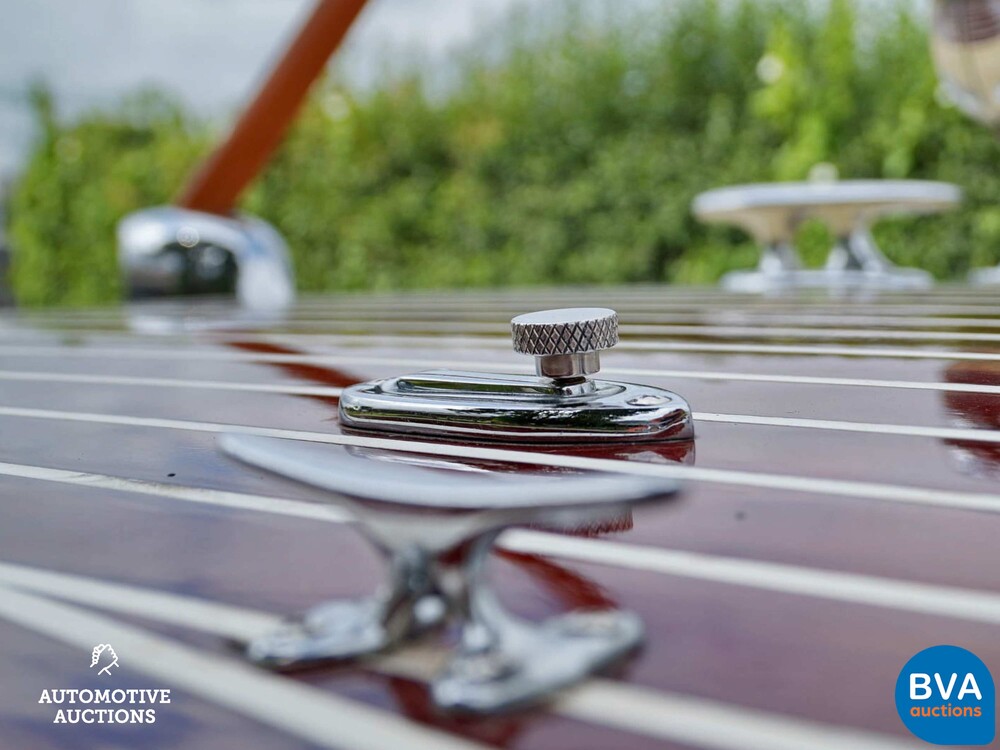 Chris Craft 20" Custom Runabout Speedboat (RIVA, BOESCH) 1948 V8 Big-Block