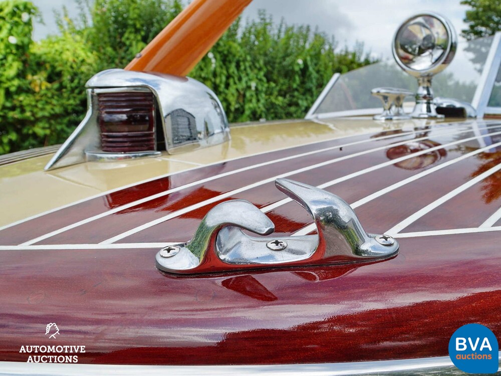 Chris Craft 20" Custom Runabout Speedboat (RIVA, BOESCH) 1948 V8 Big-Block