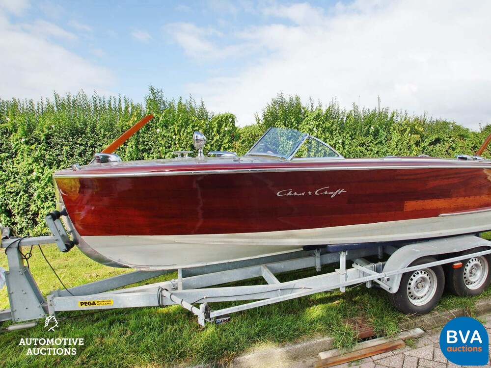 Chris Craft 20" Custom Runabout Speedboat (RIVA, BOESCH) 1948 V8 Big-Block