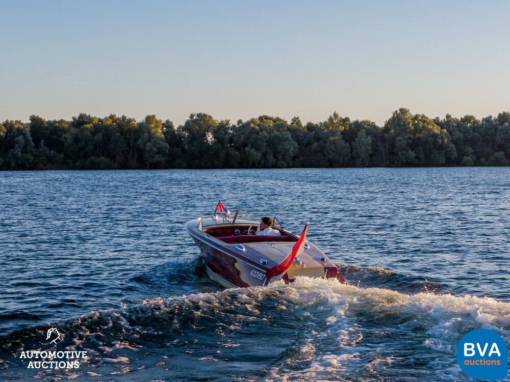Chris Craft 20" Custom Runabout Speedboat (RIVA, BOESCH) 1948 V8 Big-Block