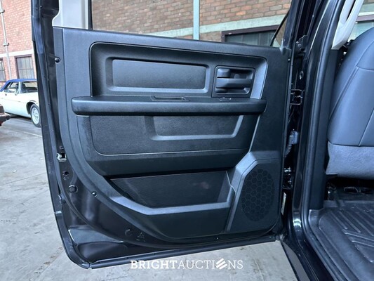 Dodge Ram 1500 5.7 Hemi V8 2018 6-Peroons