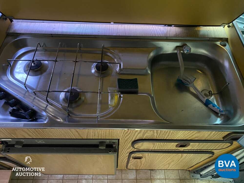 Dodge Tradesman 200 Wohnmobil 218 PS 1976, HB-ZN-98.