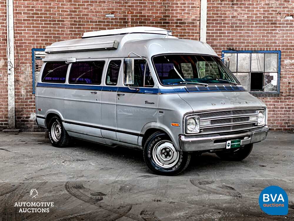 Dodge Tradesman 200 Wohnmobil 218 PS 1976, HB-ZN-98.
