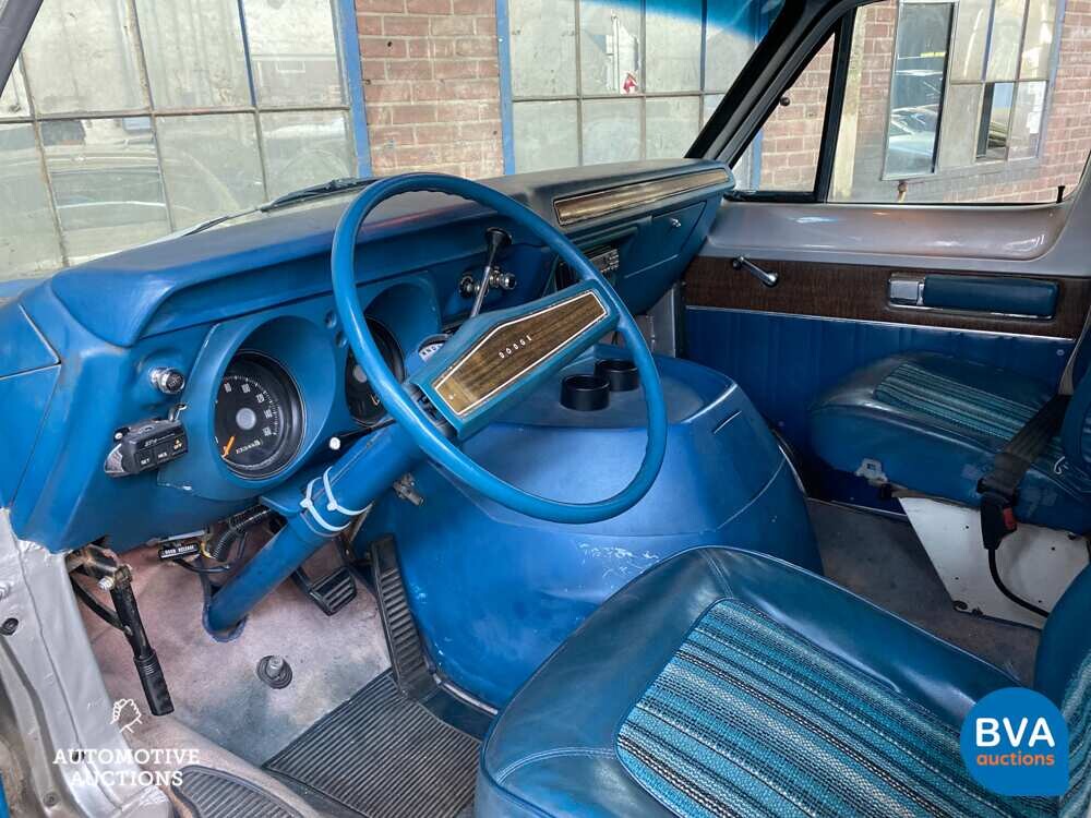 Dodge Tradesman 200 Wohnmobil 218 PS 1976, HB-ZN-98.