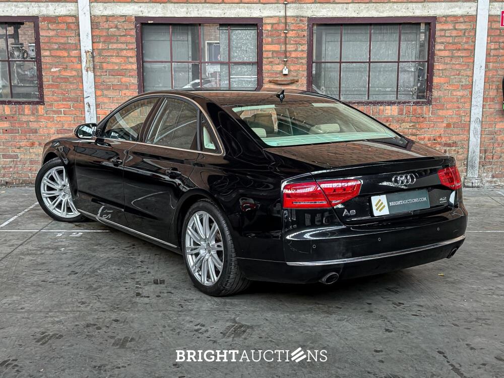 Audi A8 4.2 FSI Quattro V8 372pk 2011 (65.000 km)