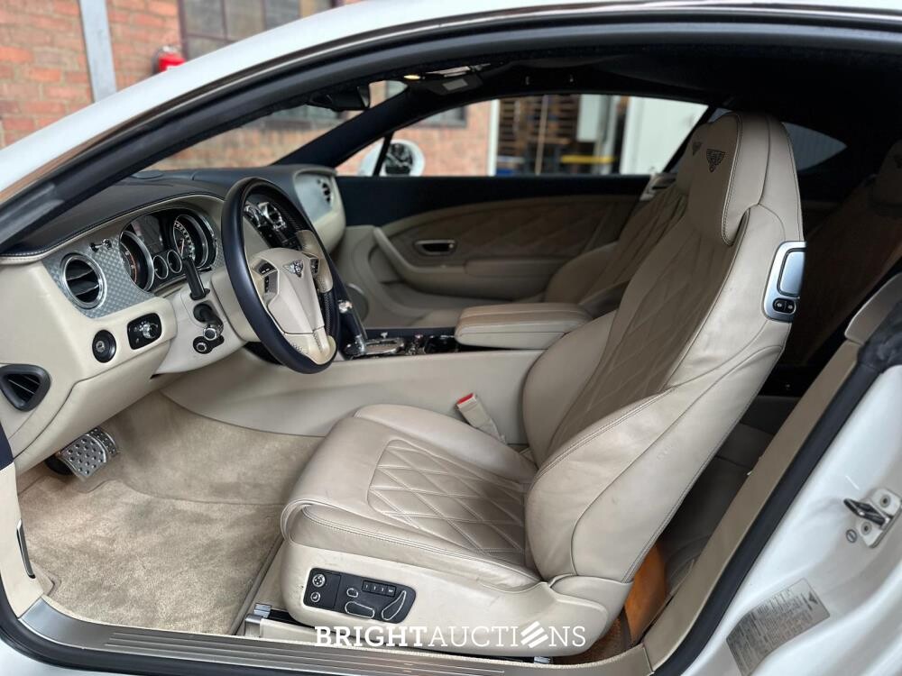 Bentley Continental GT 6.0 W12 575pk 2012 -Facelift- (49.000 km)