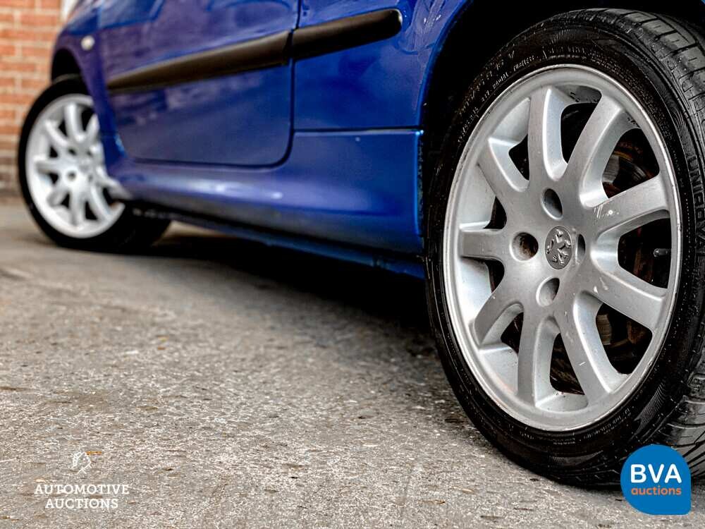 Peugeot 206cc 1.6 16V 109pk 2002, JT-580-R