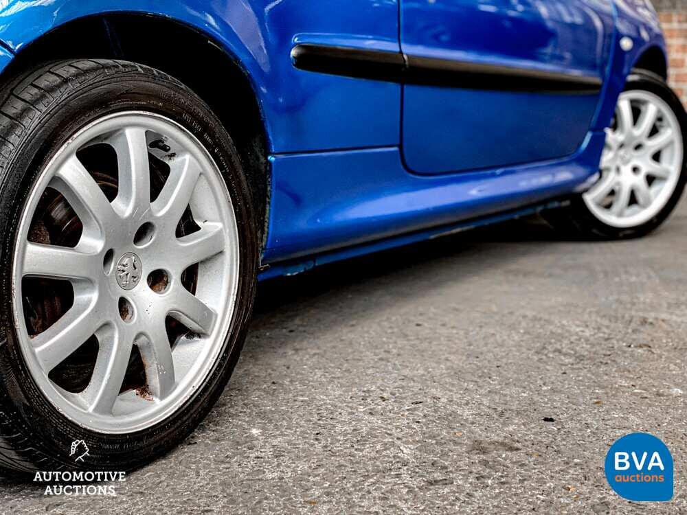 Peugeot 206cc 1.6 16V 109pk 2002, JT-580-R