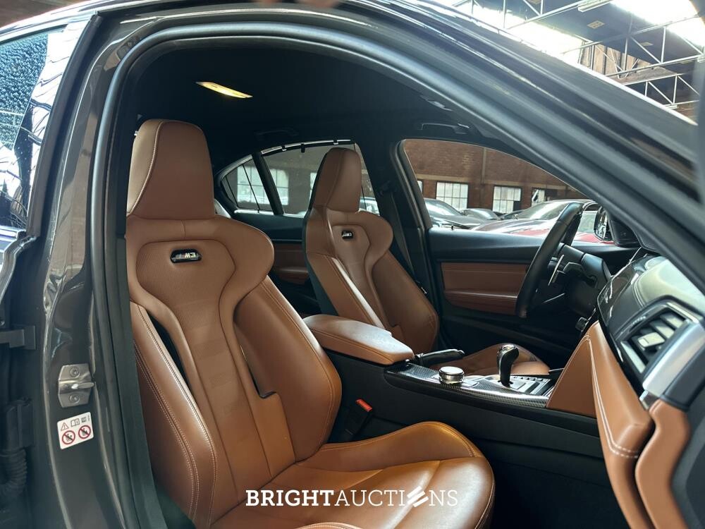 BMW M3 Competition DCTA 450pk 2019 - Grigio Telesto - CARBON - (Origineel-NL) 3-serie F80, NL-Kenteken