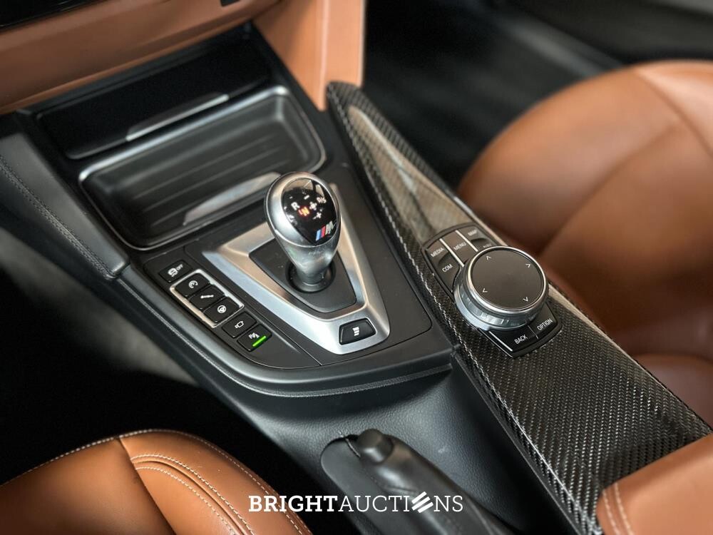 BMW M3 Competition DCTA 450pk 2019 - Grigio Telesto - CARBON - (Origineel-NL) 3-serie F80, NL-Kenteken