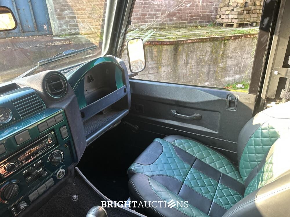 Land Rover Defender L315 700pk (5.0 V8 MUSTANG-ENGINE) 1985