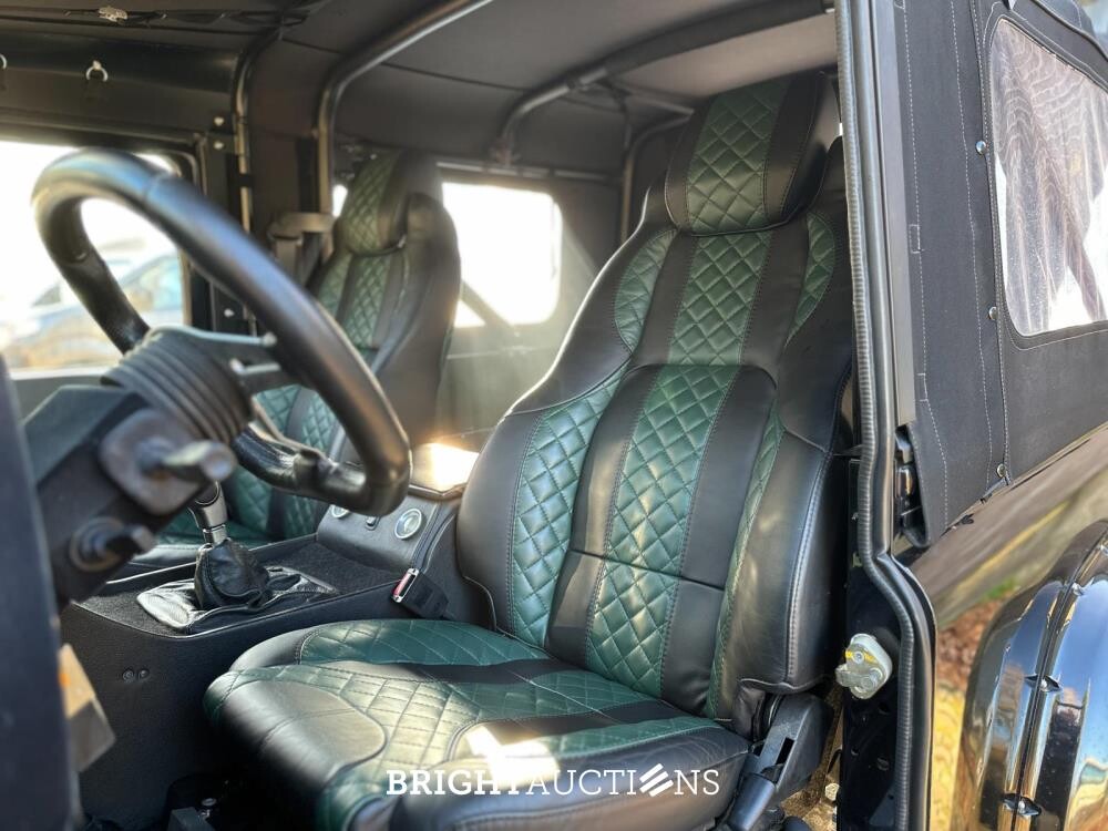 Land Rover Defender L315 700pk (5.0 V8 MUSTANG-ENGINE) 1985