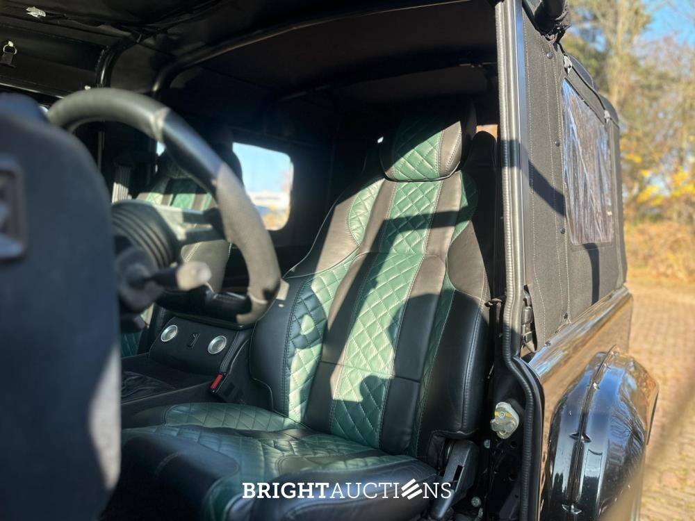 Land Rover Defender L315 700pk (5.0 V8 MUSTANG-ENGINE) 1985