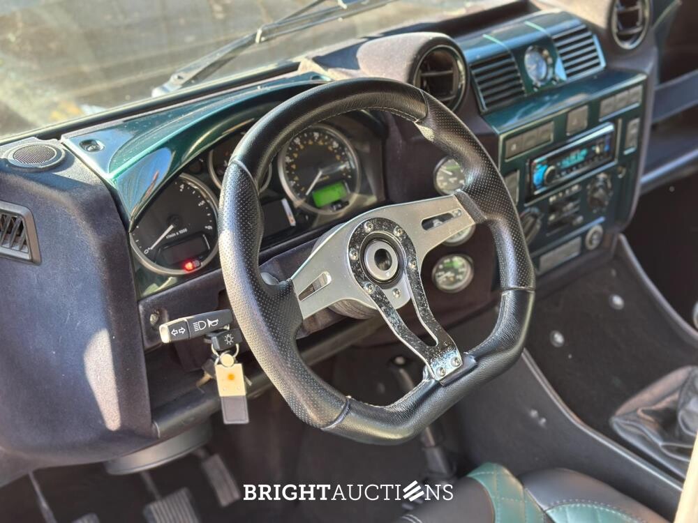 Land Rover Defender L315 700pk (5.0 V8 MUSTANG-ENGINE) 1985