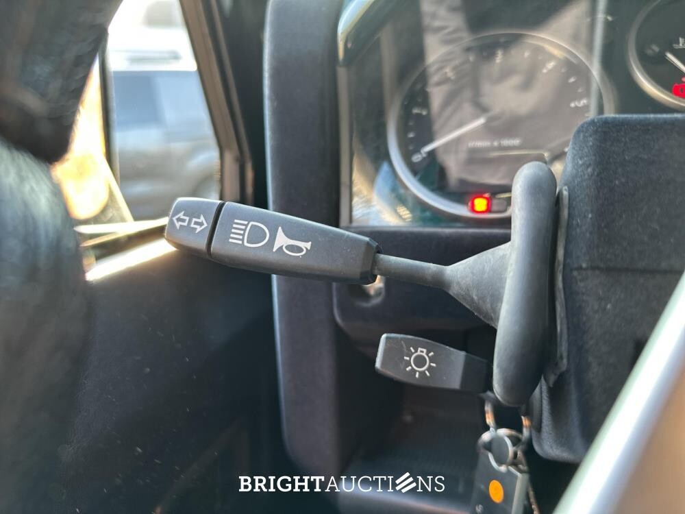 Land Rover Defender L315 700pk (5.0 V8 MUSTANG-ENGINE) 1985