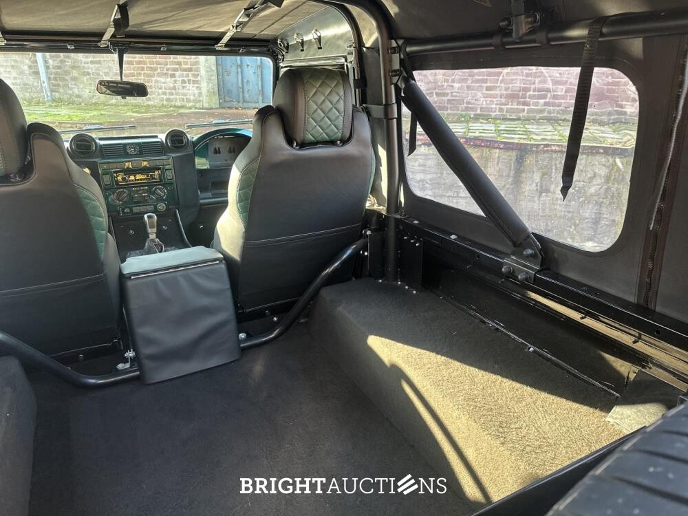 Land Rover Defender L315 700pk (5.0 V8 MUSTANG-ENGINE) 1985