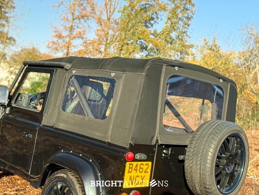 Land Rover Defender L315 700pk (5.0 V8 MUSTANG-ENGINE) 1985