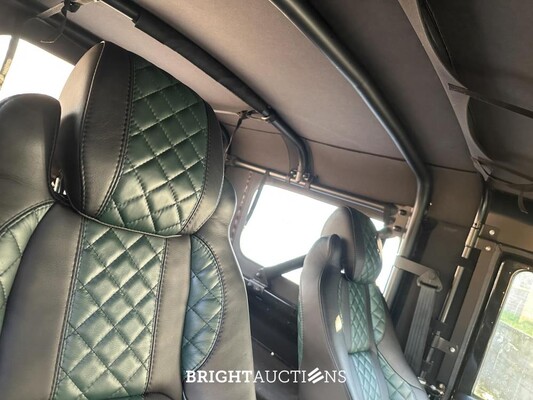 Land Rover Defender L315 700pk (5.0 V8 MUSTANG-ENGINE) 1985