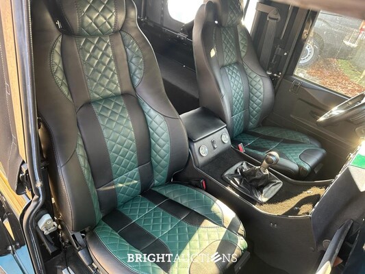 Land Rover Defender L315 700pk (5.0 V8 MUSTANG-ENGINE) 1985