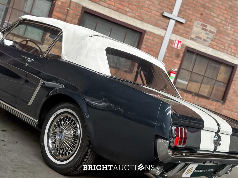 Ford Mustang Cabrio 3.3 6-Zylinder 218 PS 1965 2-türig