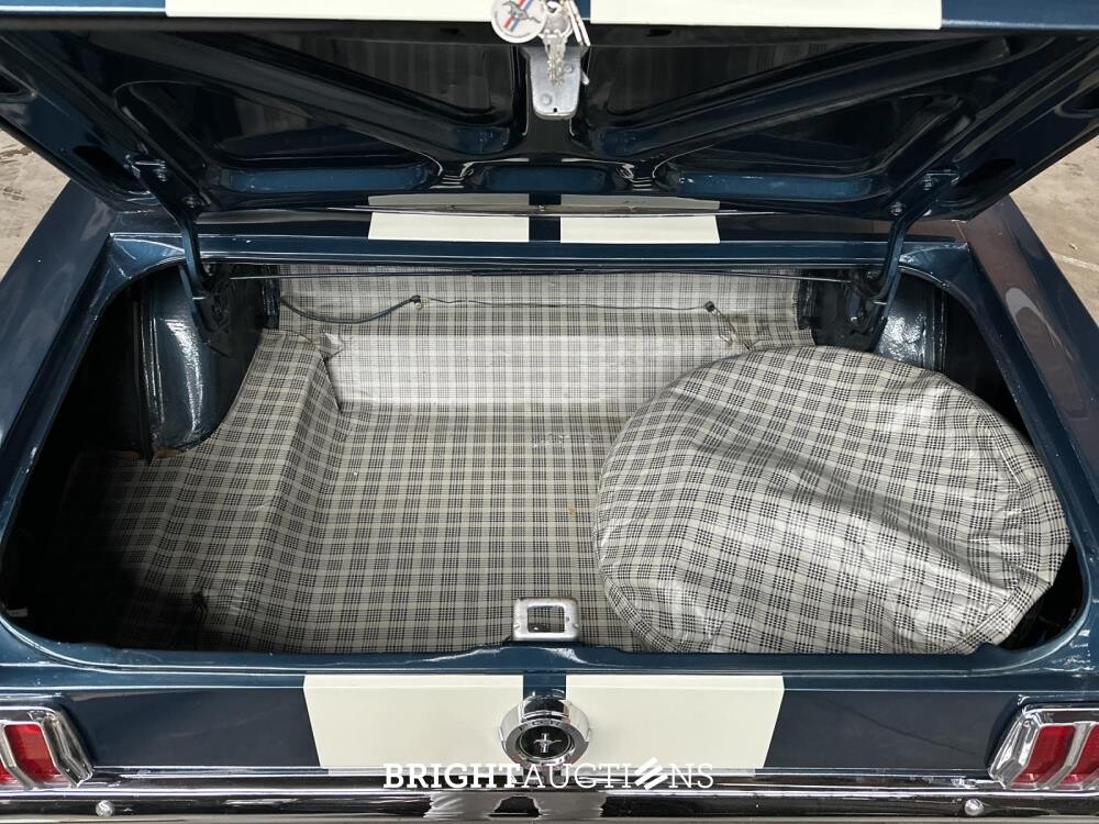 Ford Mustang Cabrio 3.3 6-Zylinder 218 PS 1965 2-türig