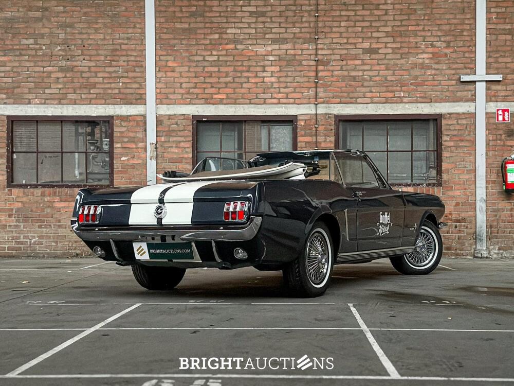 Ford Mustang Cabrio 3.3 6-Zylinder 218 PS 1965 2-türig