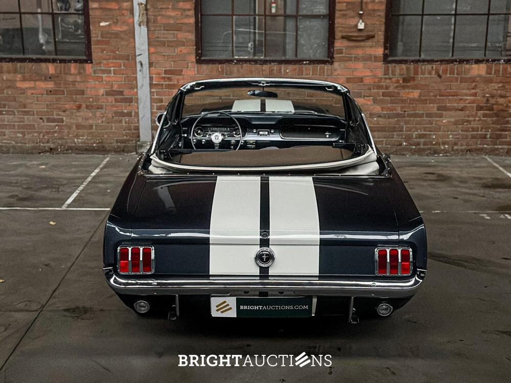 Ford Mustang Cabrio 3.3 6-Zylinder 218 PS 1965 2-türig