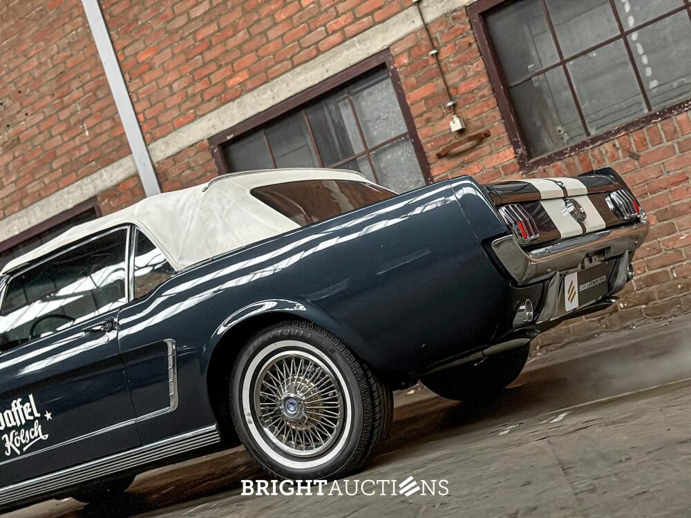 Ford Mustang Cabrio 3.3 6-Zylinder 218 PS 1965 2-türig