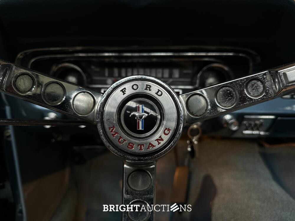 Ford Mustang Cabrio 3.3 6-Zylinder 218 PS 1965 2-türig