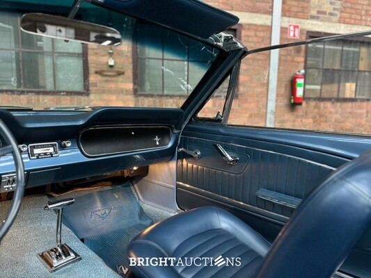 Ford Mustang Convertible 3.3 V6 218pk 1965 2-Deurs