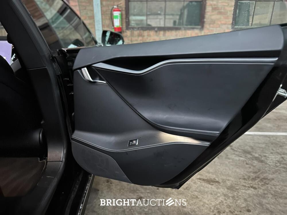 Tesla Model S 75D Base 333pk 2018 (Origineel-NL), TP-331-V